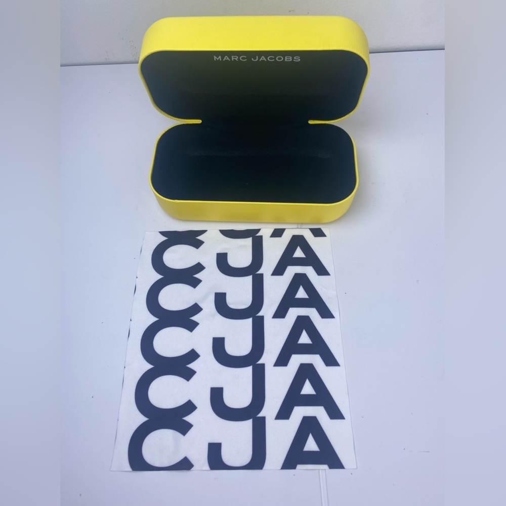 Marc Jacobs New Designer Yellow Luxury Sunglass Case with Logo Cloth - Picture 2 of 3
